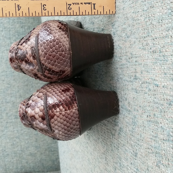 Donald J Pliner square toe pumps shoe khaki brown 2" heel loafer look size 8.5 M - Picture 4 of 12